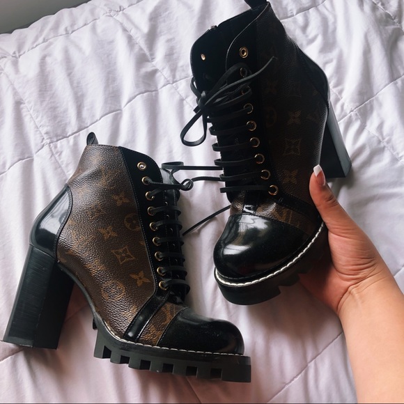 louis vuitton star trail heels